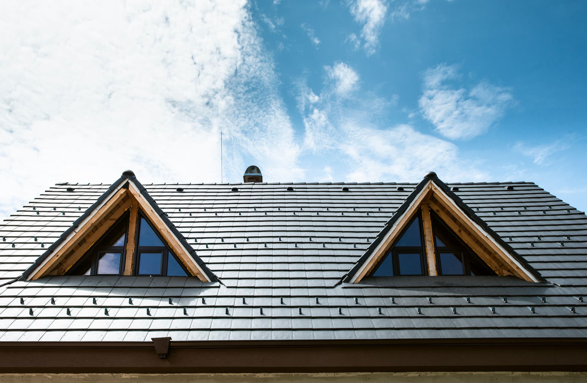 Reasons Why You Must Examine Your Roof Regularly image