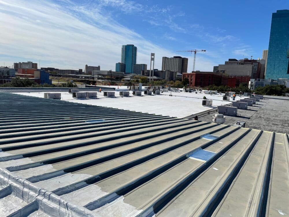 Signs Your Commercial Roof Needs Immediate Repair: When to Call Professionals image